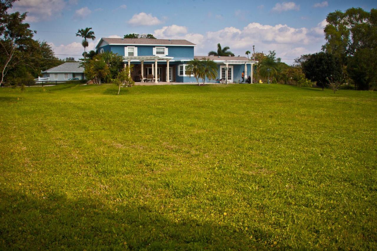 Homestay Weston Ranches Southwest Ranches エクステリア 写真