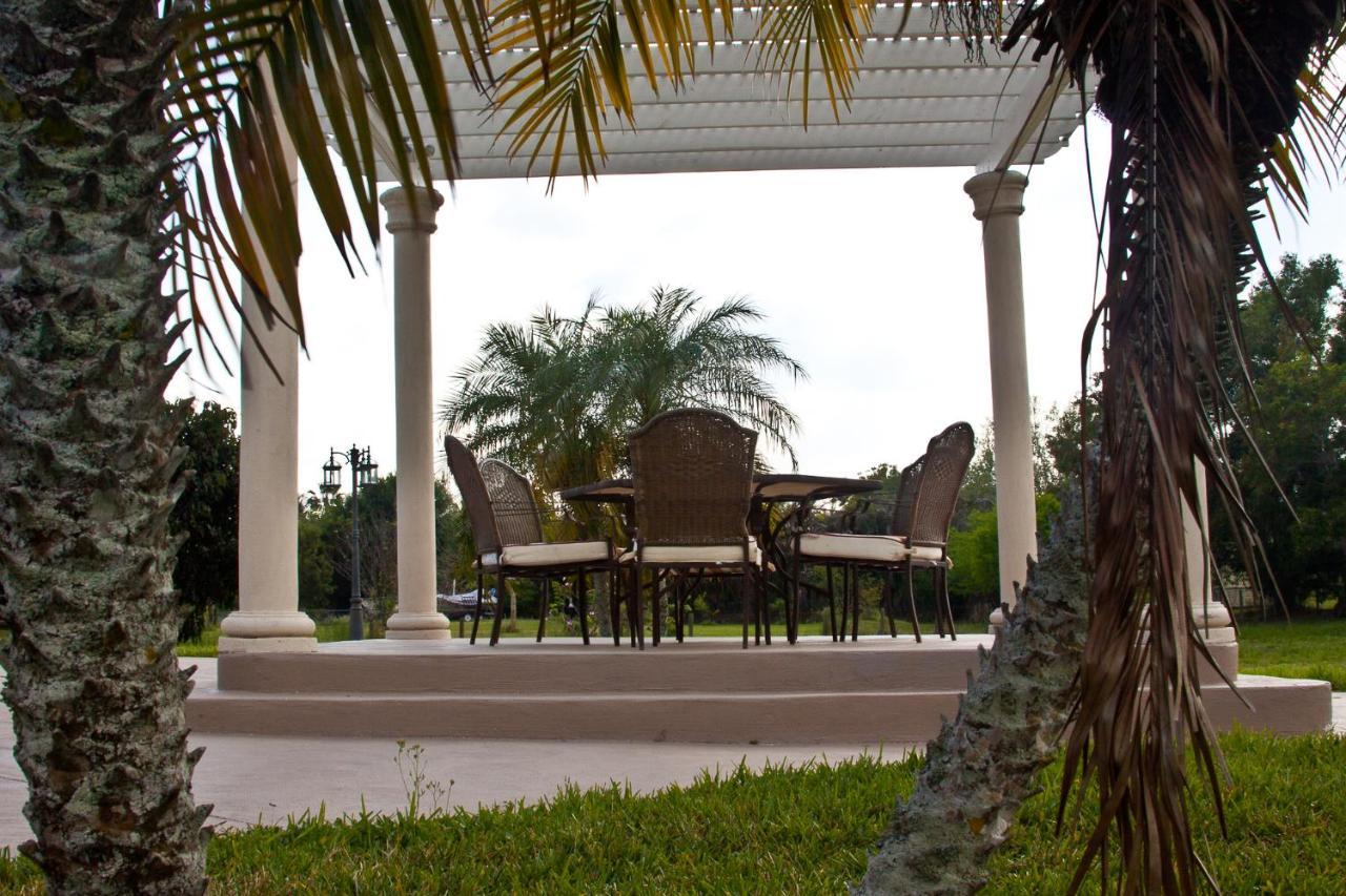 Homestay Weston Ranches Southwest Ranches エクステリア 写真